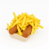 Friet met 2 frikandellen(sauskeuze optioneel)