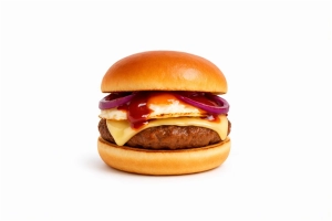100% rundvlees burger (125 gr.) op een luxe broodje met goudse kaas, gebakken uien, gebakken ei en smokey barbeque saus.