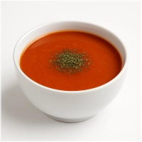 Heerlijke huisgemaakte tomatensoep met warm turks brood en croutons.<br>*Let op: geen lepel meegeleverd.